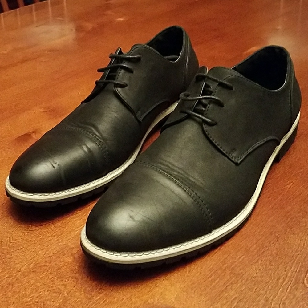 Kenneth Cole Unlisted Black Chukka Boots (sz 12)